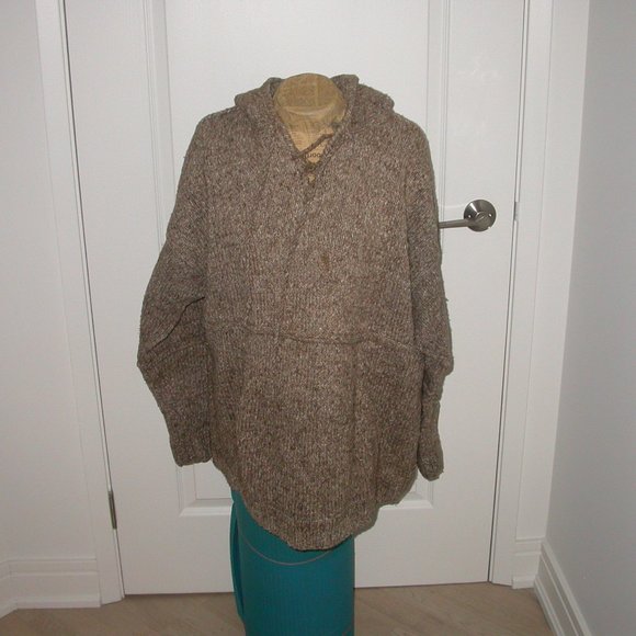 Chunky 100% Wool Hoodie - Picture 3 of 7